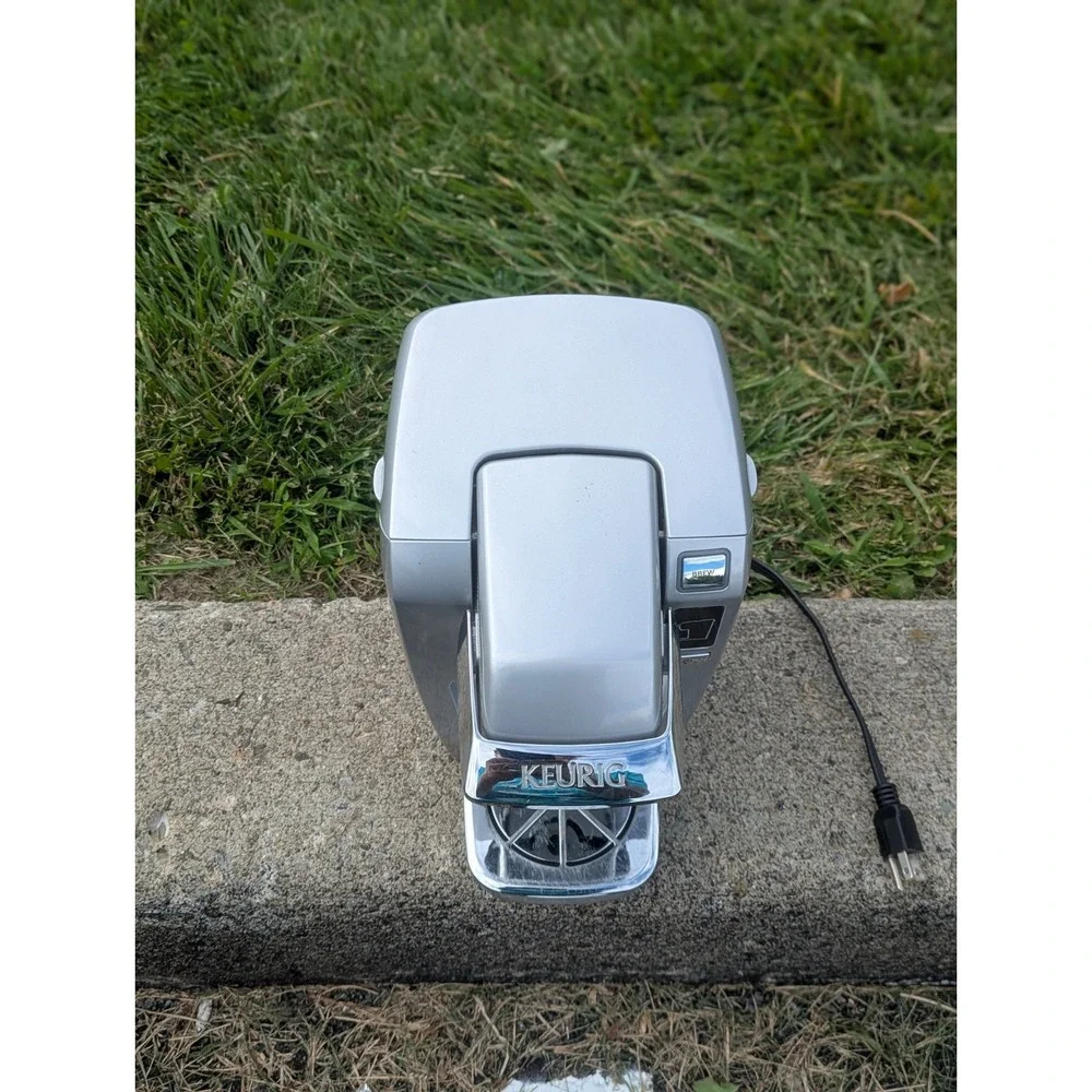 Compact Single Serve Coffee Maker Keurig B31 Mini Plus Silver K-Cup Brewer